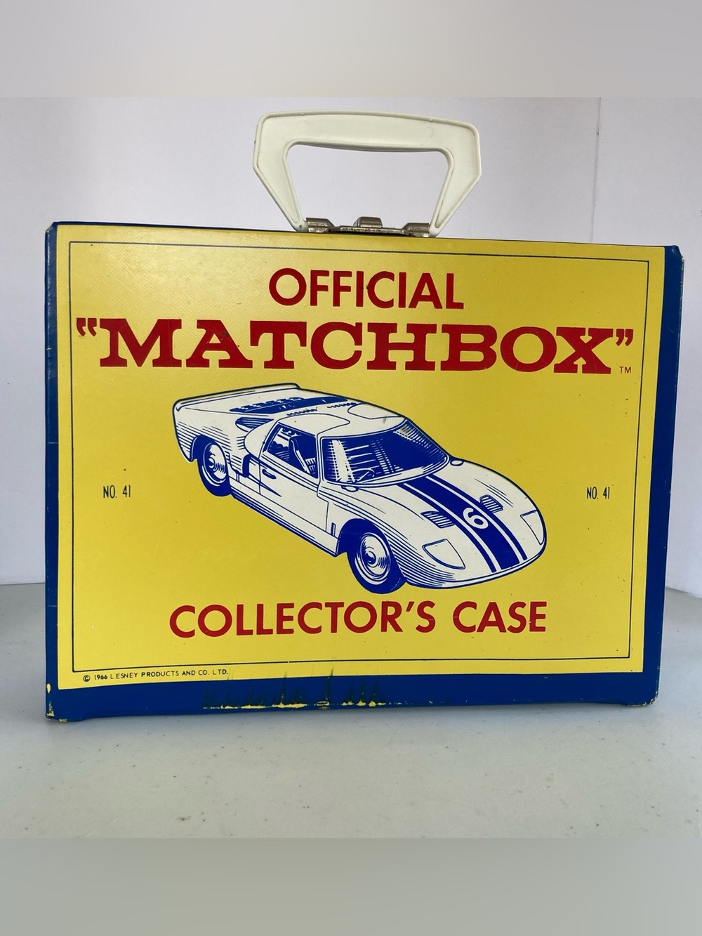 Vintage Matchbox Lesney No.41 Case w/ Cars Lot Original Played With Collection